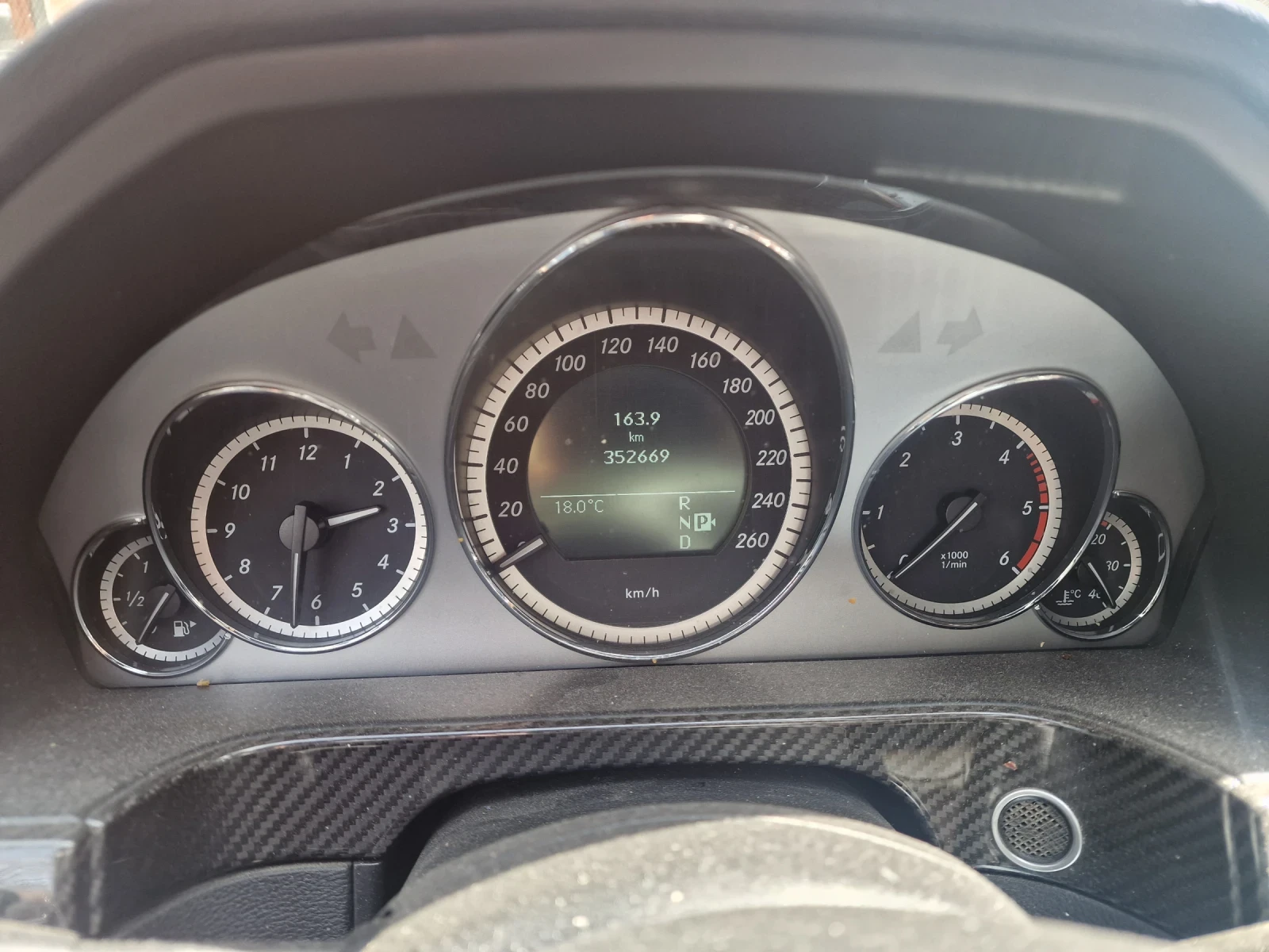 Mercedes-Benz E 350, снимка 5 - Автомобили и джипове - 54180360