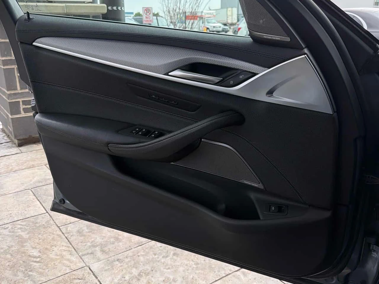 BMW 540 * xDrive * CARFAX * DIGITAL * ��� ����� * 360 | Mobile.bg � ����������� 17