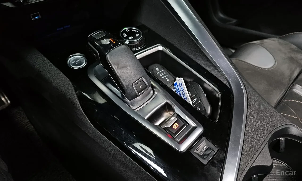 Peugeot 3008 2.0 GT | МАСАЖ | ПОДГРЕВ | ПАНОРАМА, снимка 12 - Автомобили и джипове - 54838290