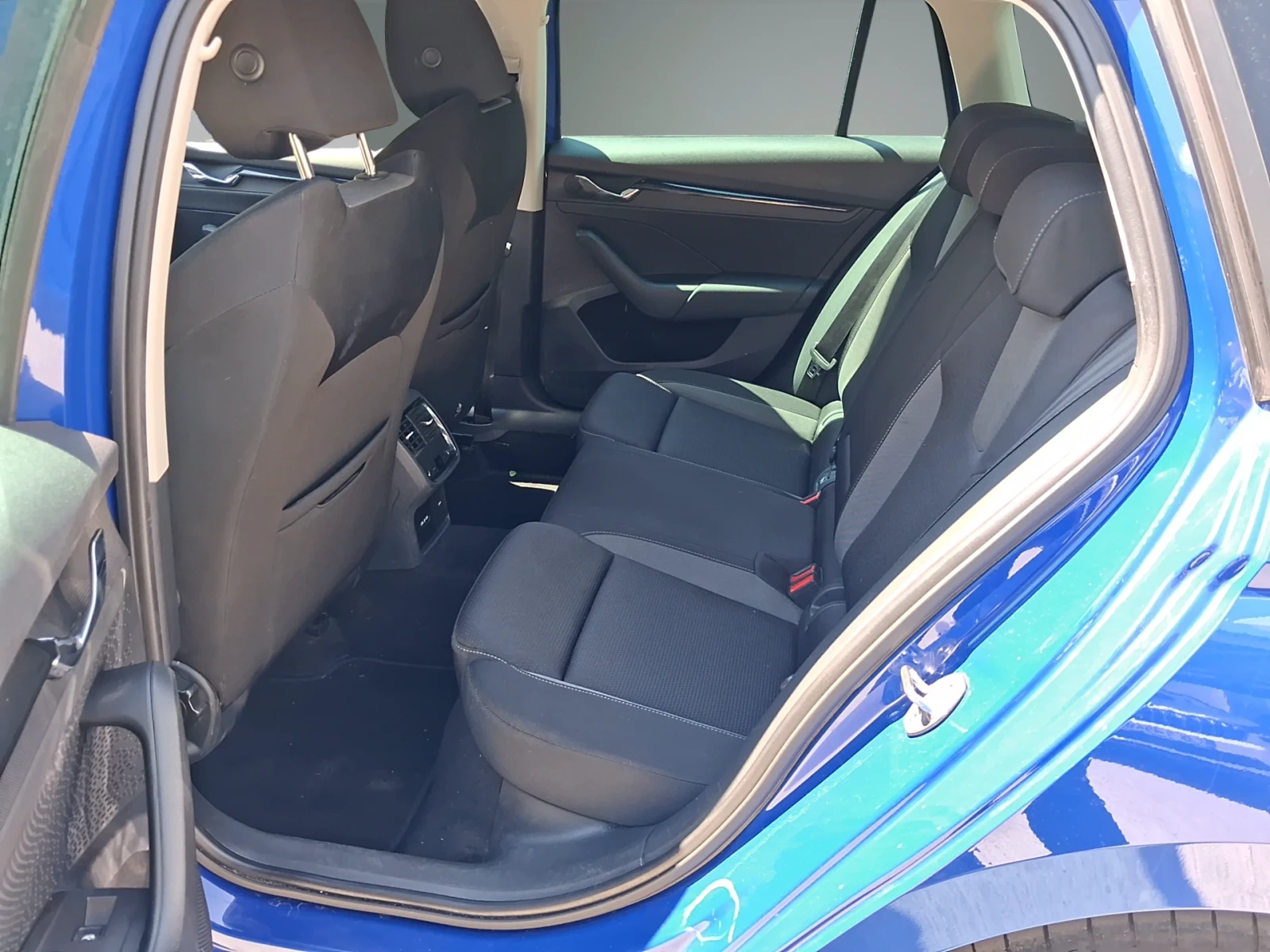 Skoda Octavia TOUR, Combi 2.0 TDI /110kw/, 150к.с.6м , , снимка 12 - Автомобили и джипове - 55210656