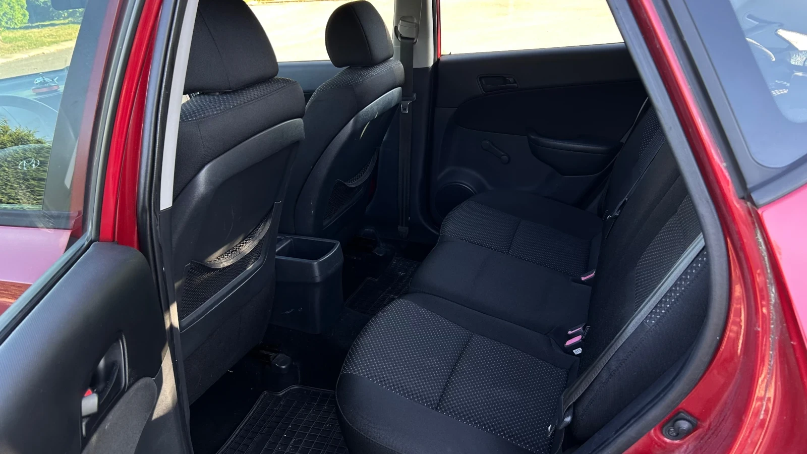 Hyundai I30, снимка 12 - Автомобили и джипове - 55244922