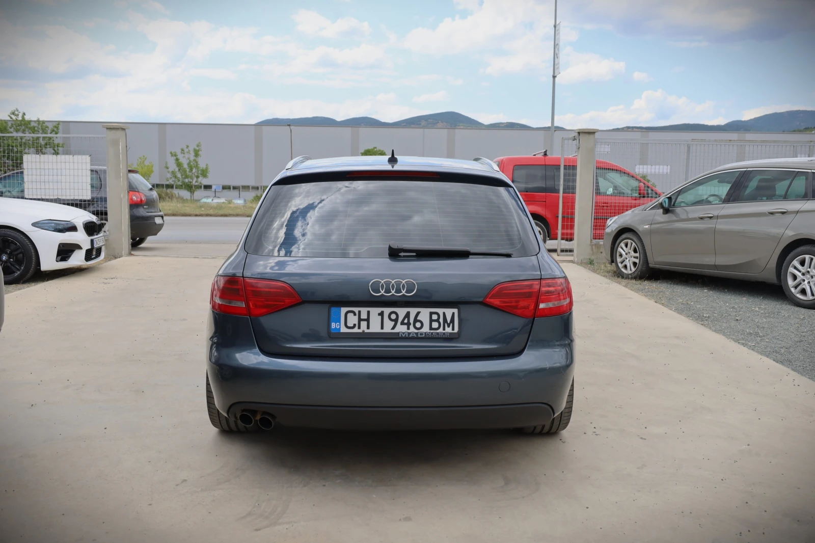 Audi A4 Avant, снимка 5 - Автомобили и джипове - 55257191