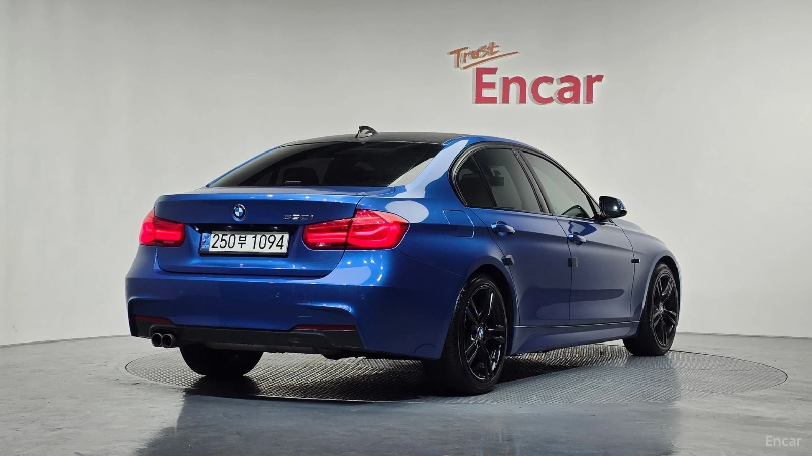 BMW 330 M SPORT* HUD* КОЖА* НАВИ* ПАНО* КАМЕРА, снимка 2 - Автомобили и джипове - 55434241