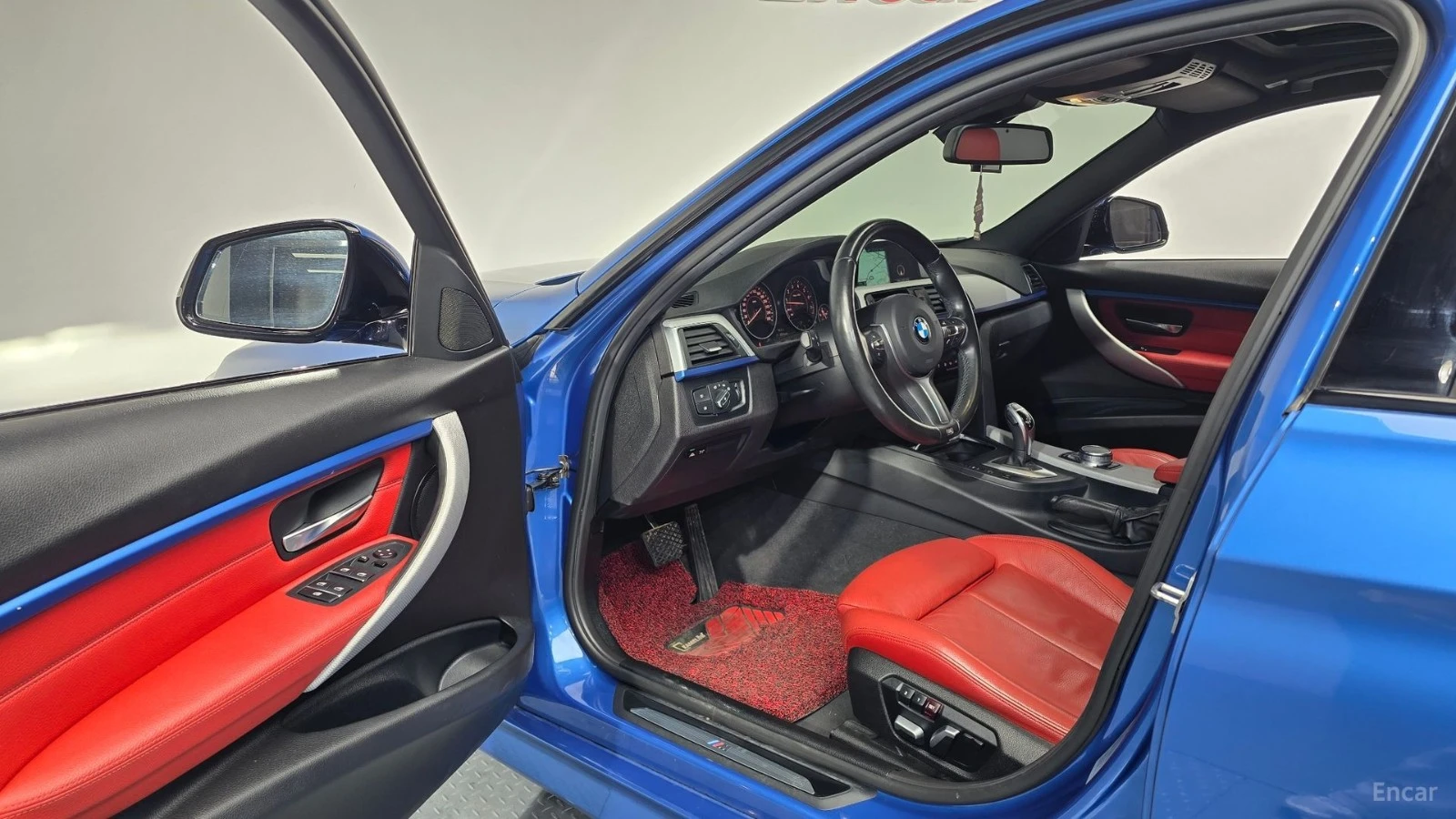 BMW 330 M SPORT* HUD* КОЖА* НАВИ* ПАНО* КАМЕРА, снимка 8 - Автомобили и джипове - 55434241