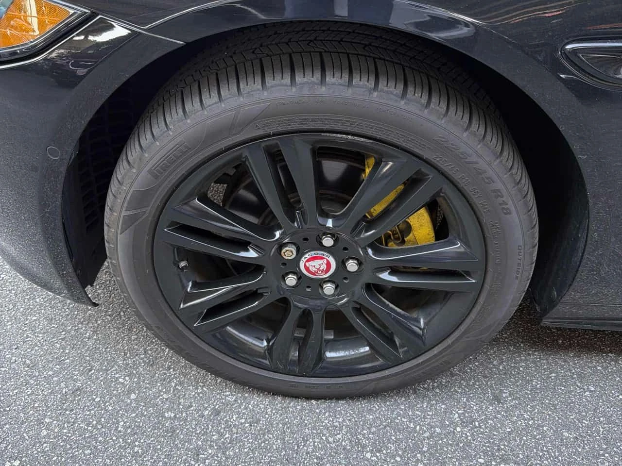 Jaguar XE * R Sport * CARFAX * ОПЦИЯ ЗА ФИНАНСИРАНЕ, снимка 7 - Автомобили и джипове - 55591653