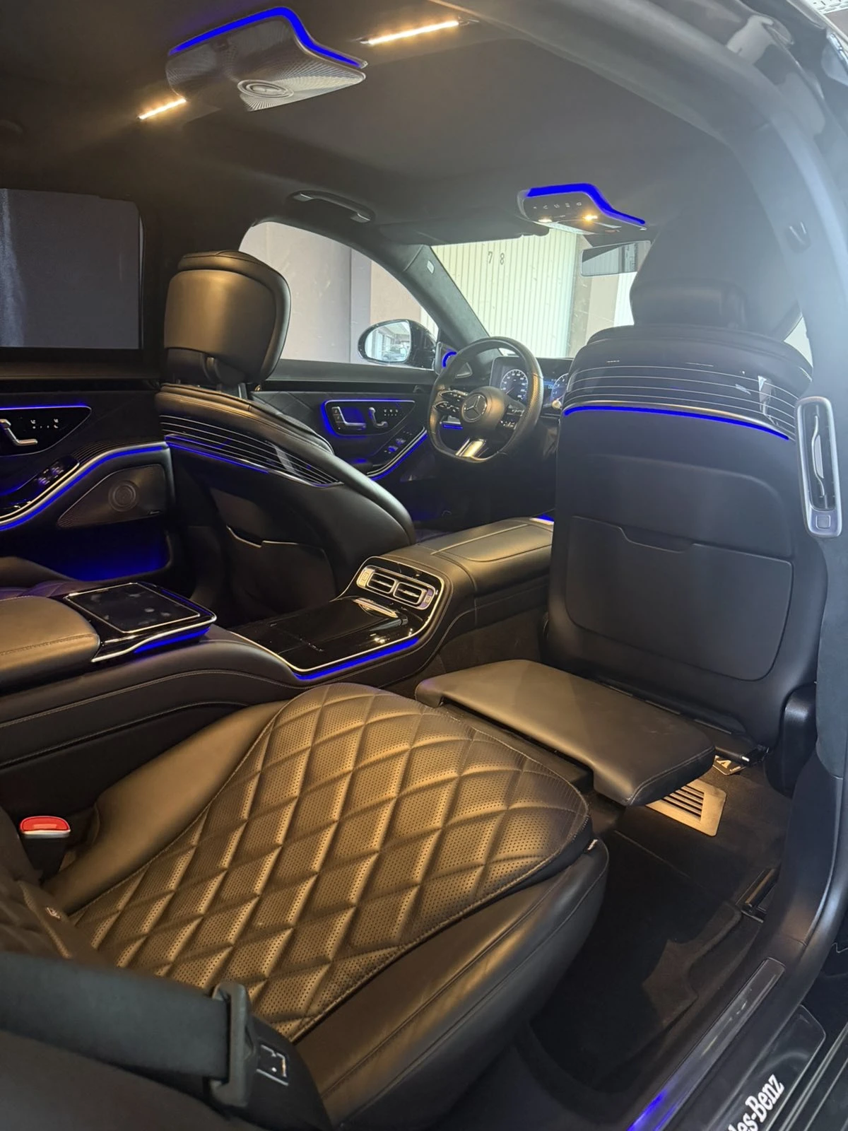 Mercedes-Benz S 580 V8 AMG-Пакет, снимка 11 - Автомобили и джипове - 55702244