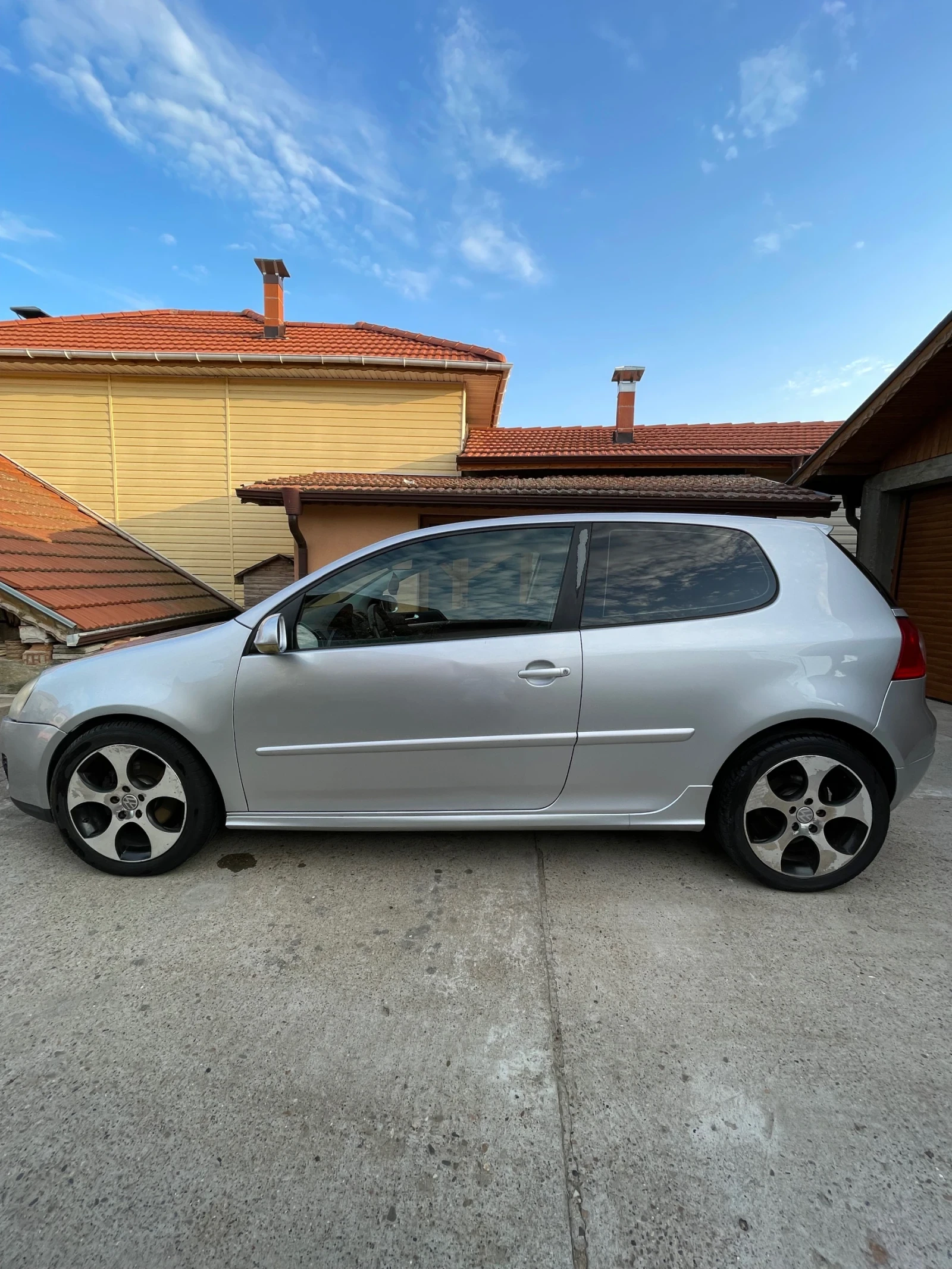 VW Golf, снимка 3 - Автомобили и джипове - 55741124
