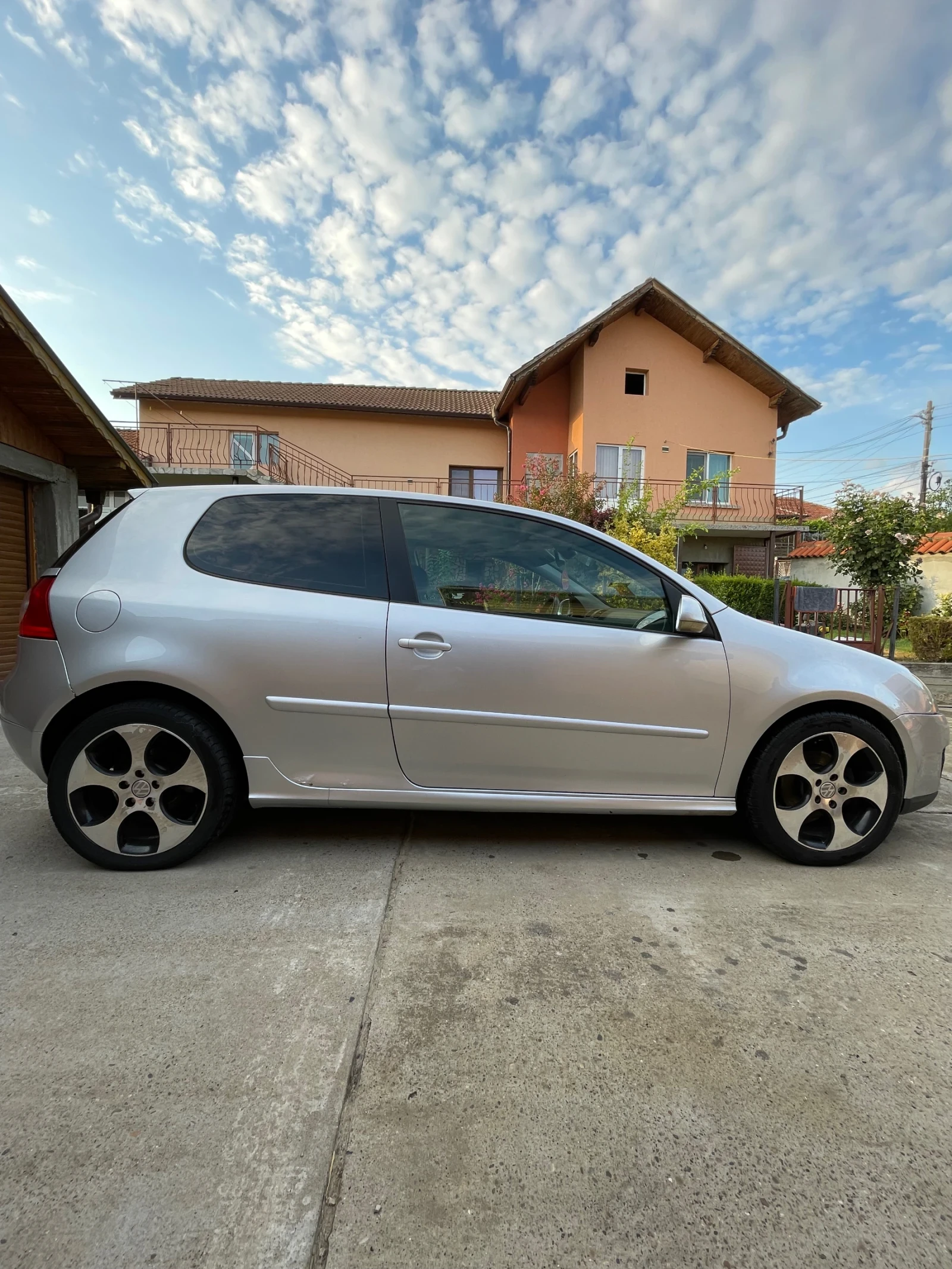 VW Golf, снимка 4 - Автомобили и джипове - 55741124