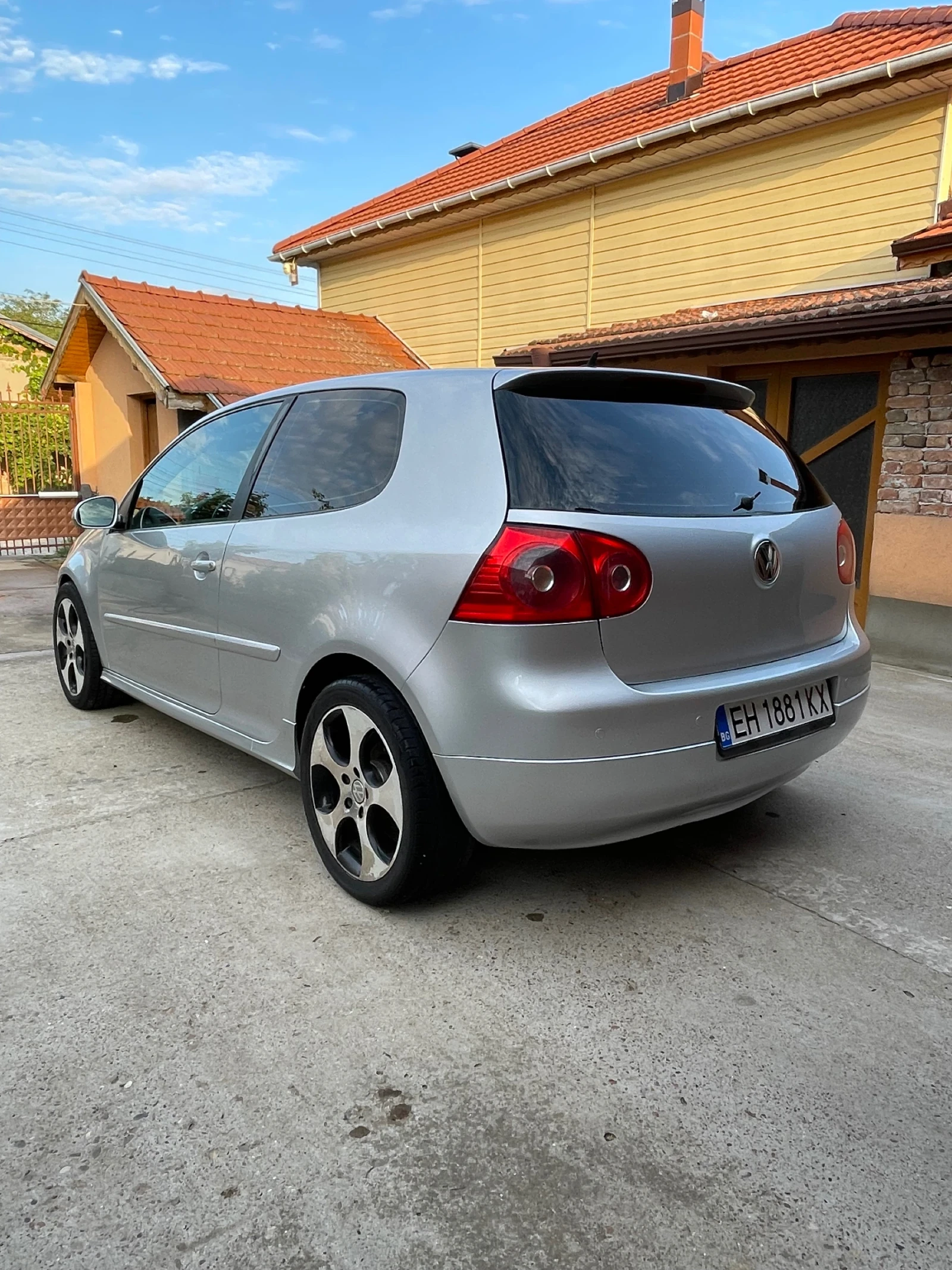 VW Golf, снимка 5 - Автомобили и джипове - 55741124