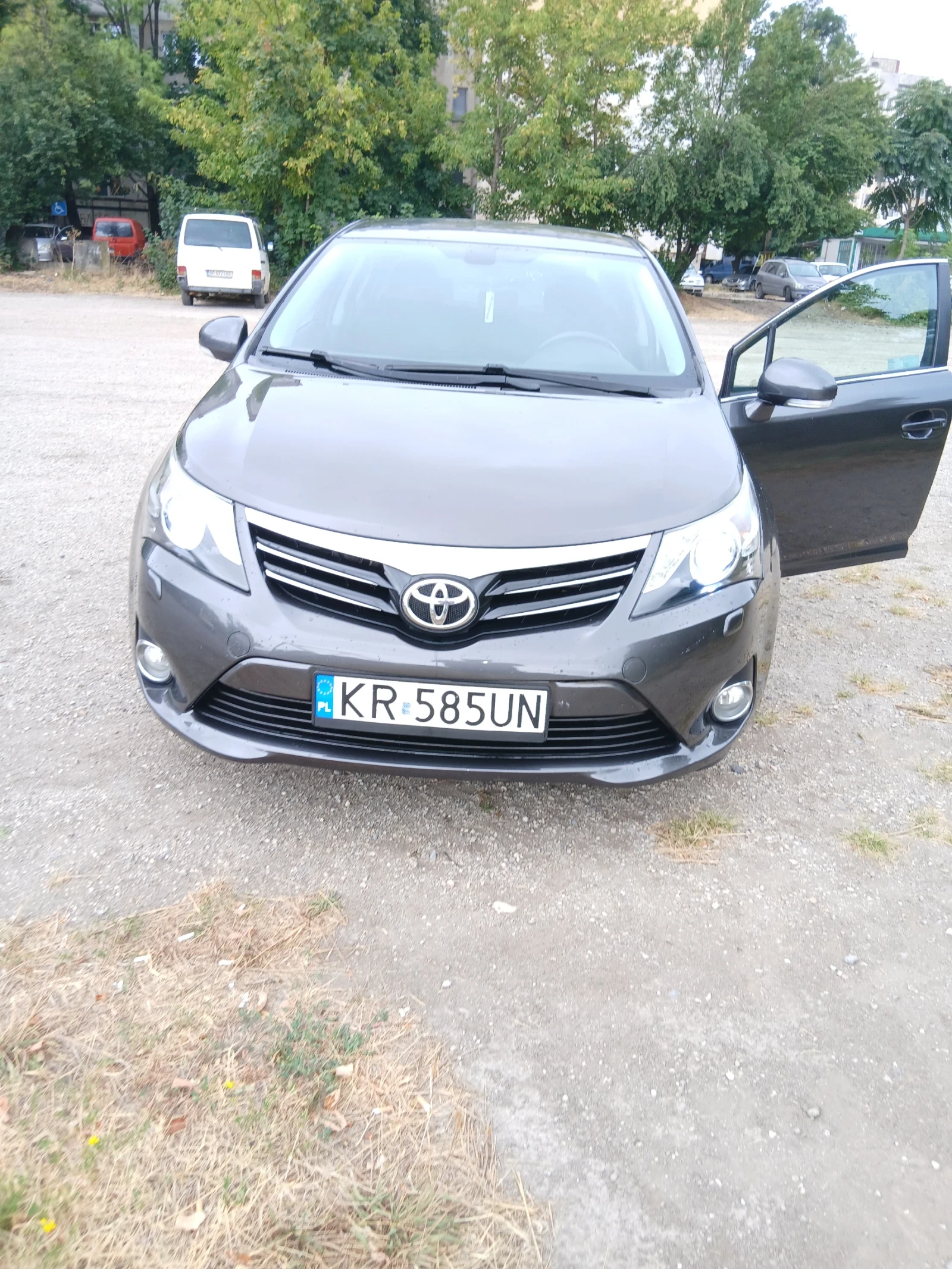 Toyota Avensis, снимка 7 - Автомобили и джипове - 55919824