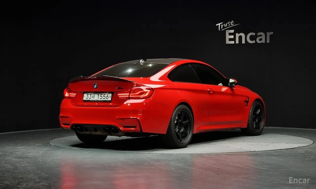 BMW M4 Coupe Competition * ПОДГРЕВ * 360 * АВТОКРЕДИТ * , снимка 2 - Автомобили и джипове - 56104020