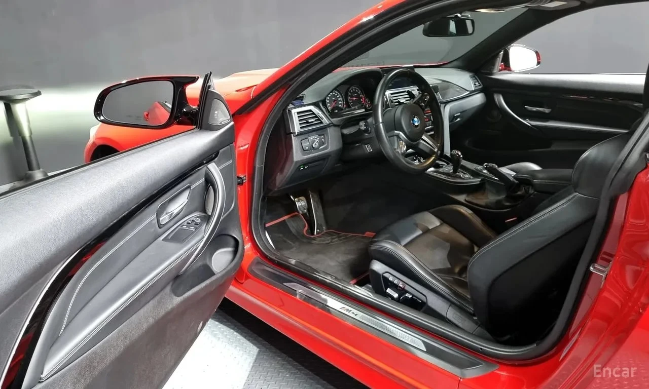BMW M4 Coupe Competition * ПОДГРЕВ * 360 * АВТОКРЕДИТ * , снимка 10 - Автомобили и джипове - 56104020