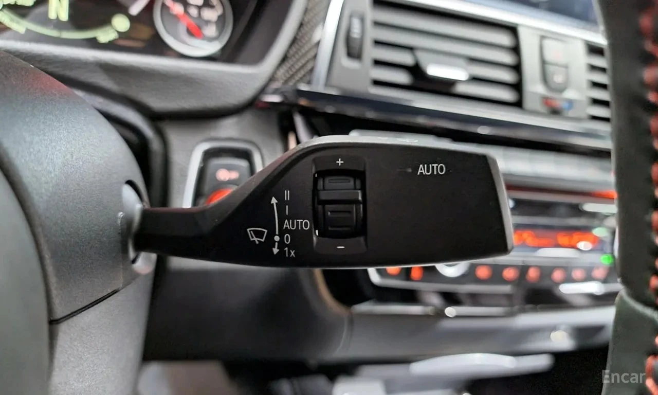 BMW M4 Coupe Competition * ПОДГРЕВ * 360 * АВТОКРЕДИТ * , снимка 17 - Автомобили и джипове - 56104020
