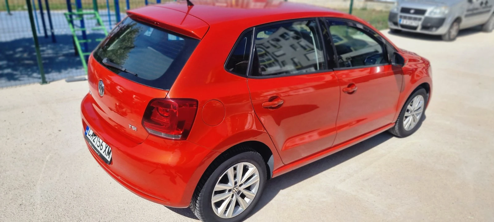 VW Polo, снимка 3 - Автомобили и джипове - 56140795