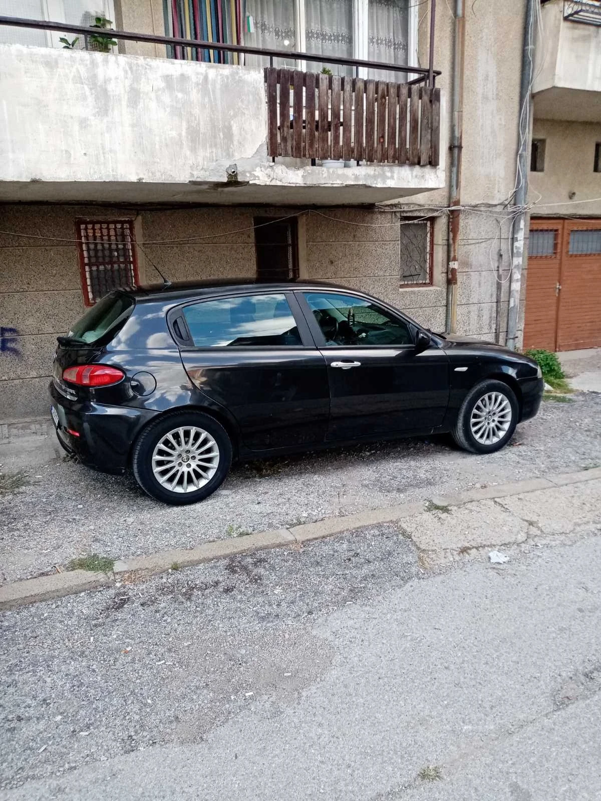 Alfa Romeo 147 1.6, снимка 4 - Автомобили и джипове - 56167875