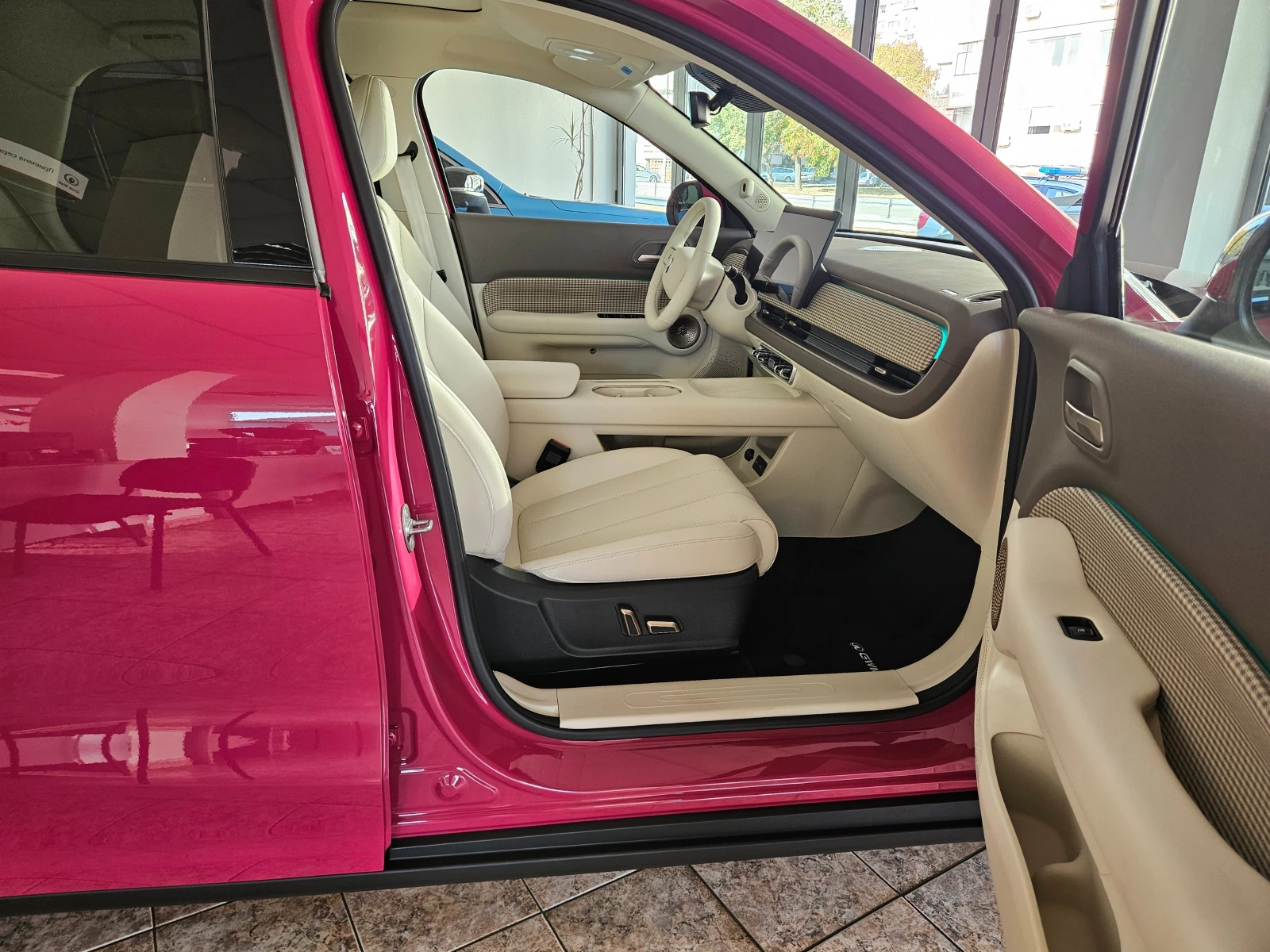 GWM ORA 5 Luxury, снимка 6 - Автомобили и джипове - 56383956