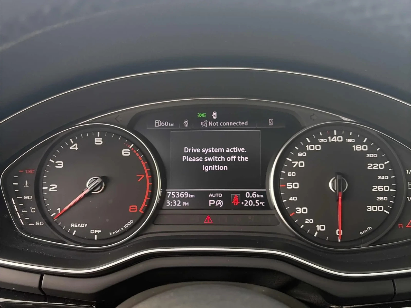Audi A4 Komfort, снимка 8 - Автомобили и джипове - 56403608
