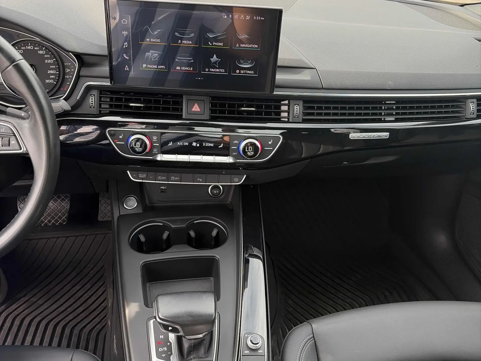 Audi A4 Komfort, снимка 9 - Автомобили и джипове - 56403608