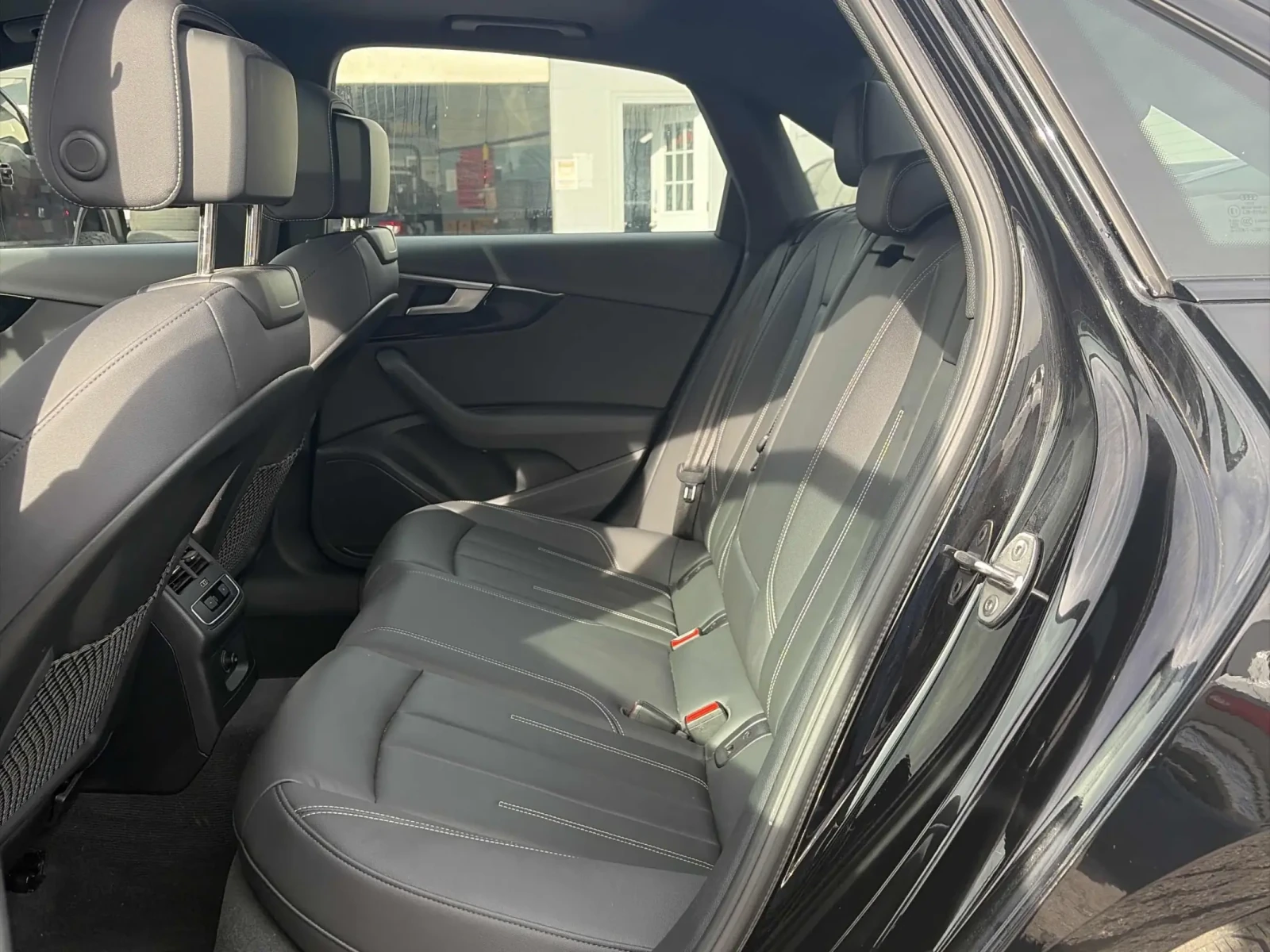 Audi A4 Komfort, снимка 12 - Автомобили и джипове - 56403608