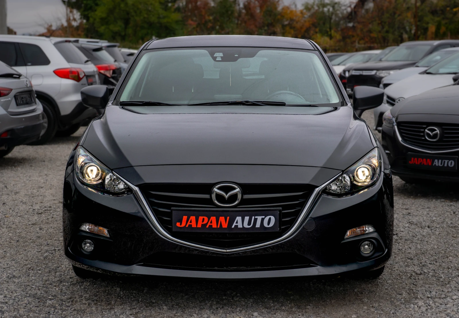 Mazda 3 2.0 Бензин ТОП! С ГАРАНЦИЯ!, снимка 2 - Автомобили и джипове - 56702516