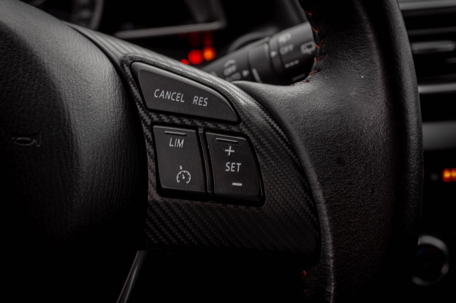 Mazda 3 2.0 Бензин ТОП! С ГАРАНЦИЯ!, снимка 9 - Автомобили и джипове - 56702516