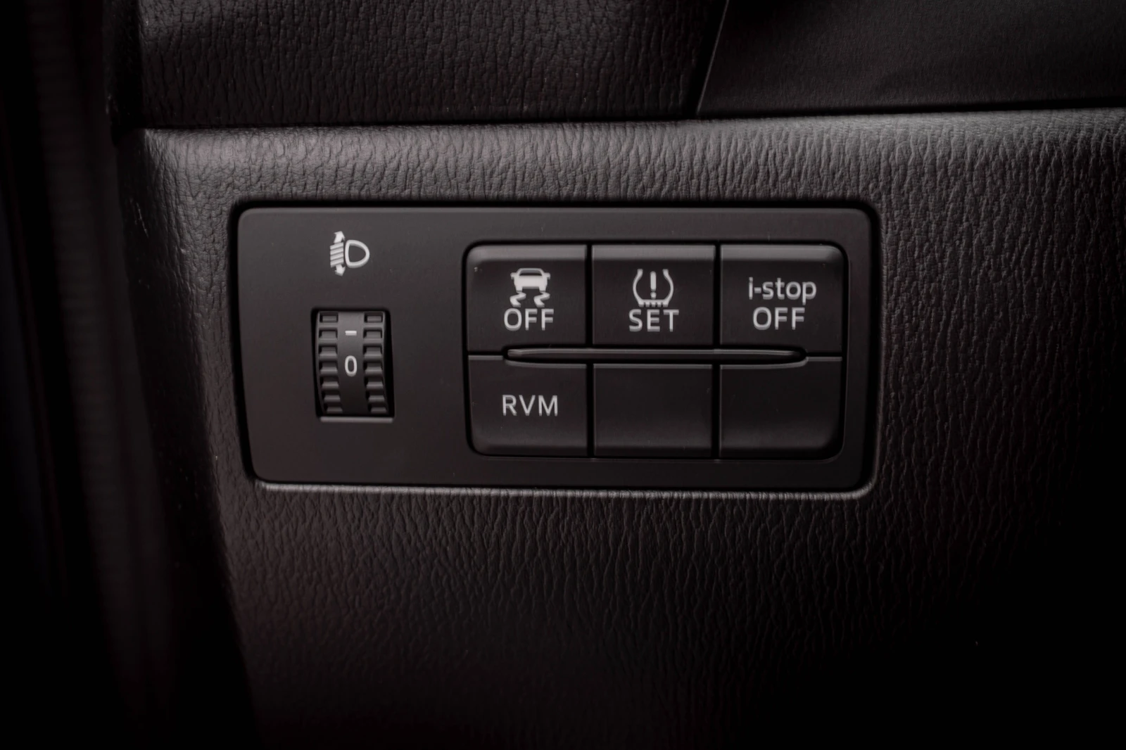 Mazda 3 2.0 Бензин ТОП! С ГАРАНЦИЯ!, снимка 16 - Автомобили и джипове - 56702516