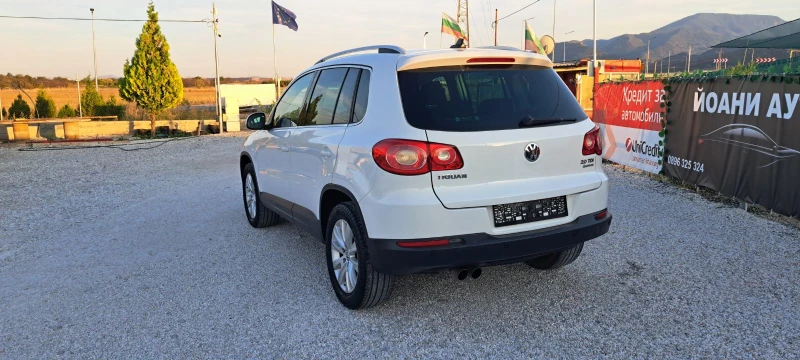 VW Tiguan 2.0 4x4 Automat, снимка 5 - Автомобили и джипове - 47388676