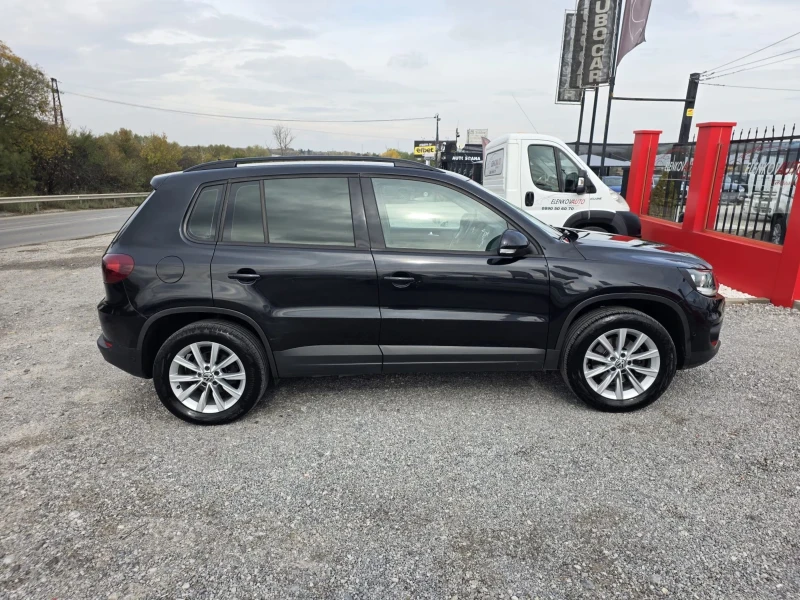 VW Tiguan, снимка 9 - Автомобили и джипове - 52664196
