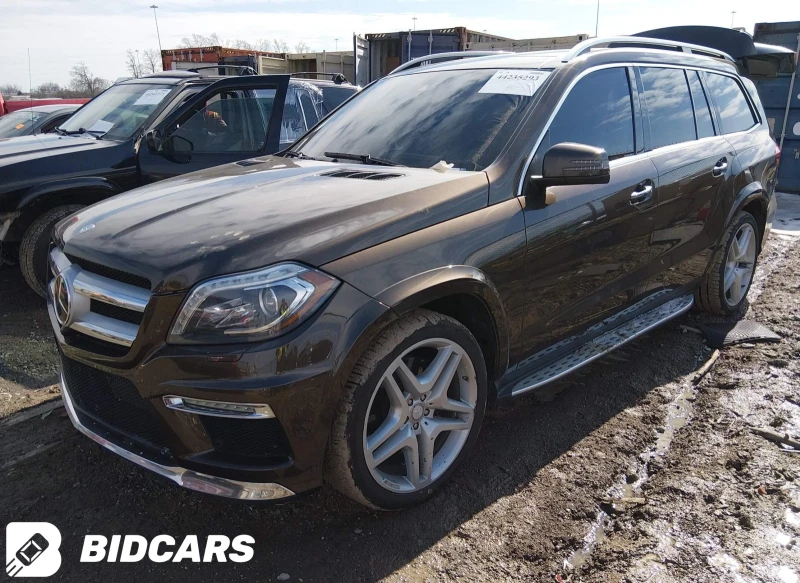 Mercedes-Benz GL 550 V8 4MATIC, снимка 2 - Автомобили и джипове - 53440882