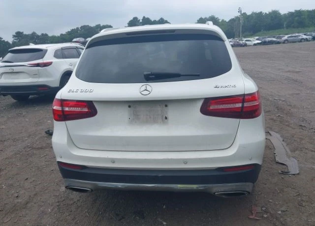 Mercedes-Benz GLC 300 4MATIC 4x4, снимка 4 - Автомобили и джипове - 48915990