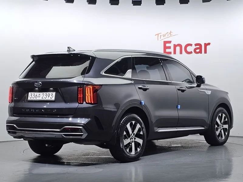 Kia Sorento 2.2 CRDI 4WD - САМО 30% АВАНС, снимка 2 - Автомобили и джипове - 55899873