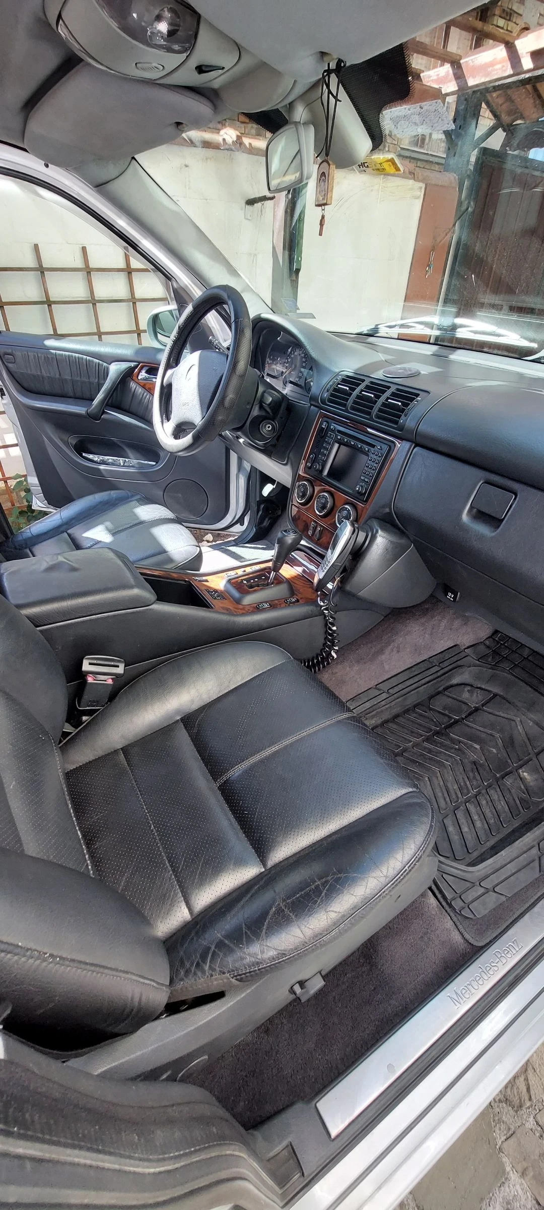 Mercedes-Benz ML 270 W163  - изображение 9