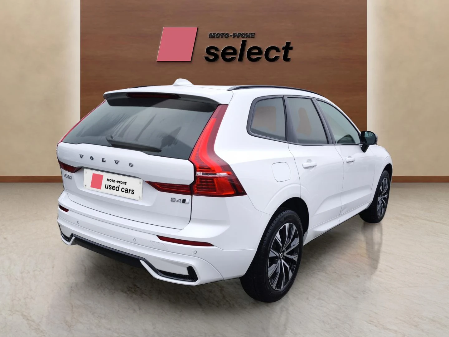 Volvo XC60 2.0L, снимка 4 - Автомобили и джипове - 54108374