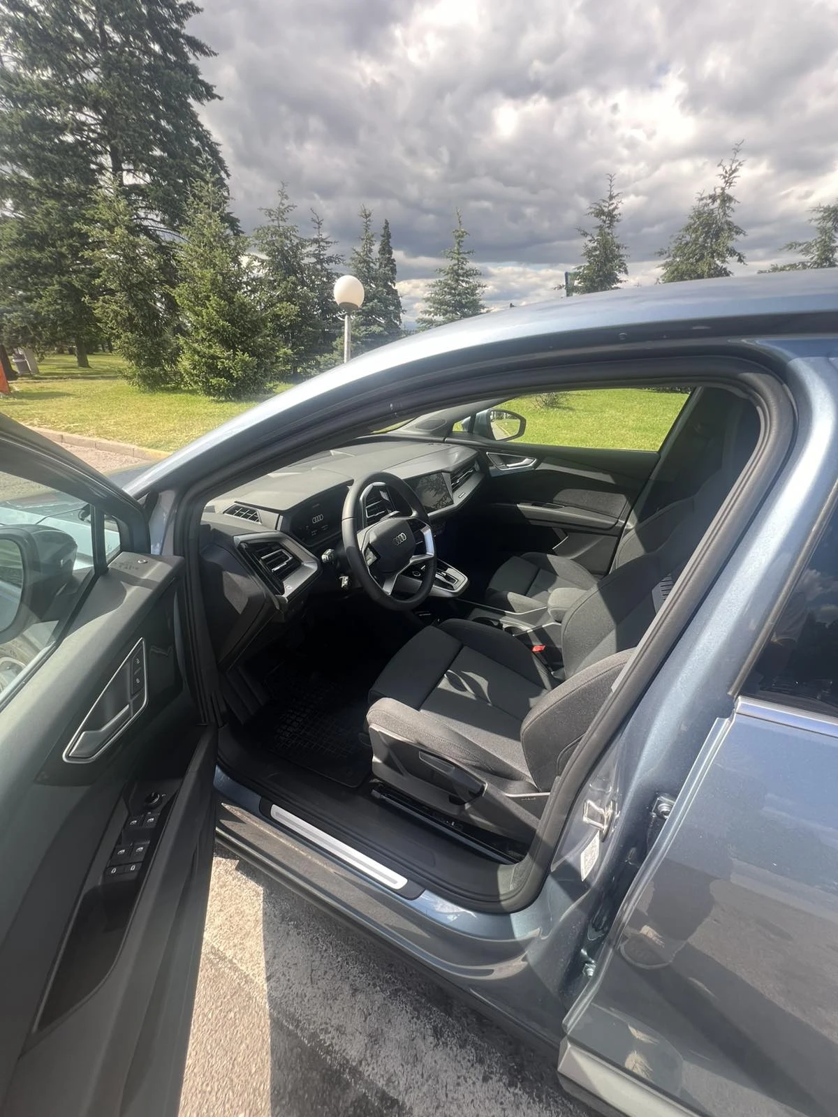 Audi Q4 E-tron 45, снимка 12 - Автомобили и джипове - 54900751