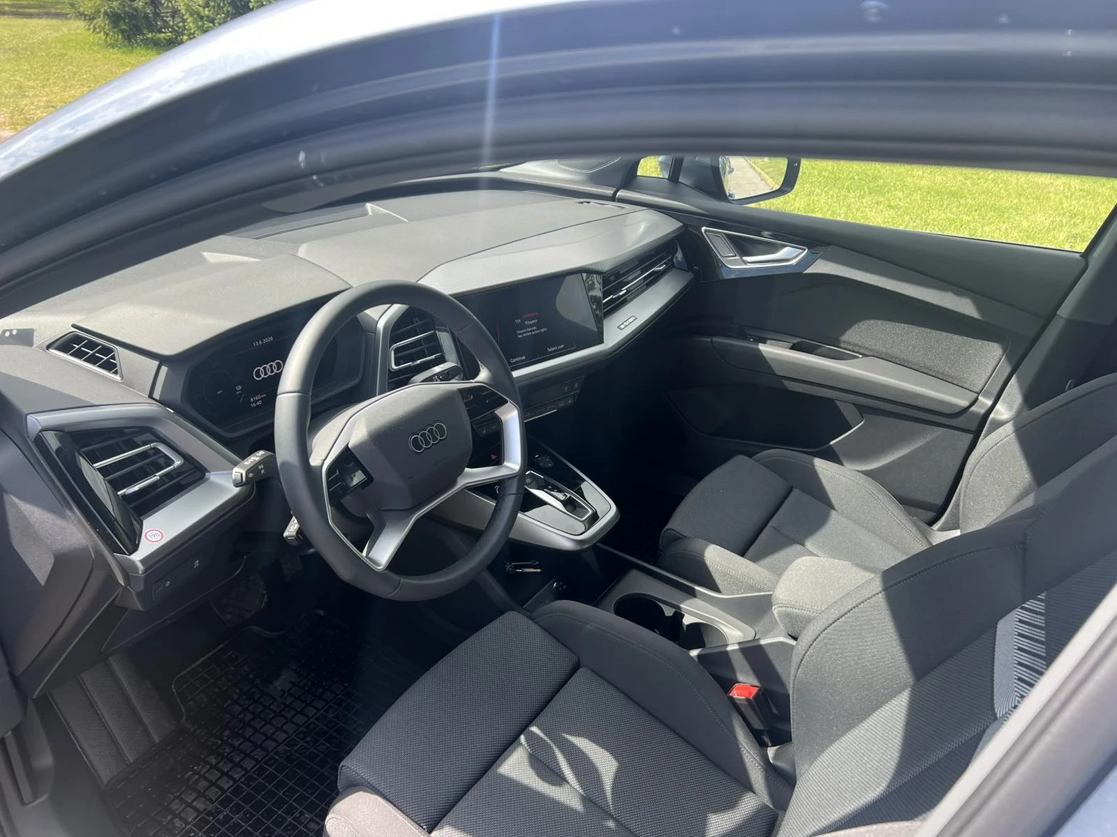 Audi Q4 E-tron 45, снимка 9 - Автомобили и джипове - 54900751