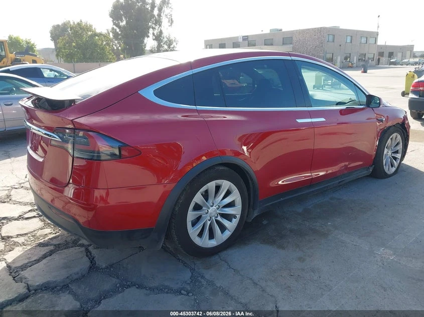 Tesla Model X | Mobile.bg � ����������� 4