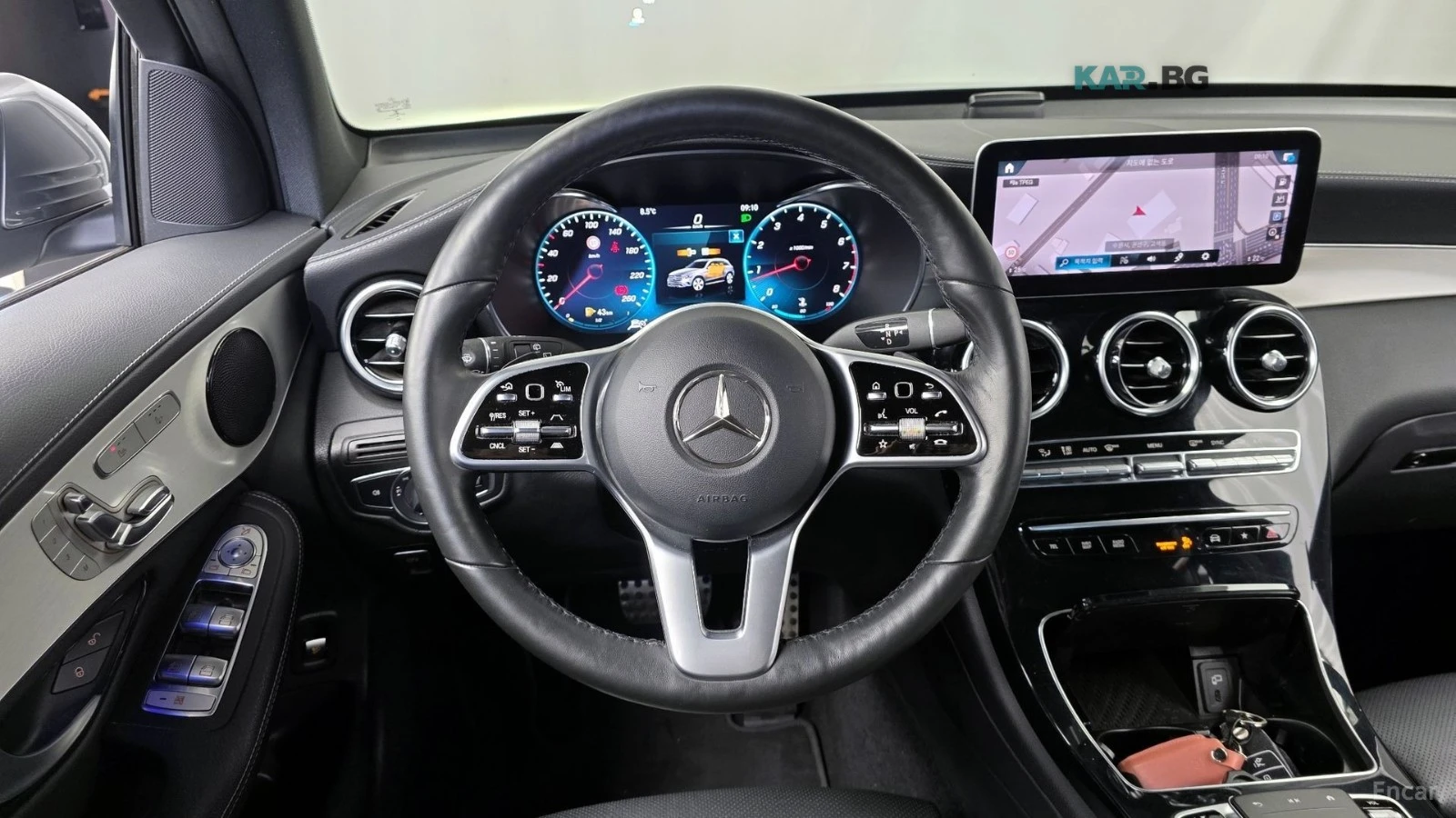 Mercedes-Benz GLC 300 AMG* DIGITAL* КАМЕРА* ОБДУХВАНЕ* HEADUP, снимка 13 - Автомобили и джипове - 54950111