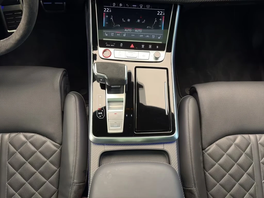 Audi SQ7 FACELIFT / B&O / MATRIX / HUD/ 360 / PANO, снимка 14 - Автомобили и джипове - 55058554