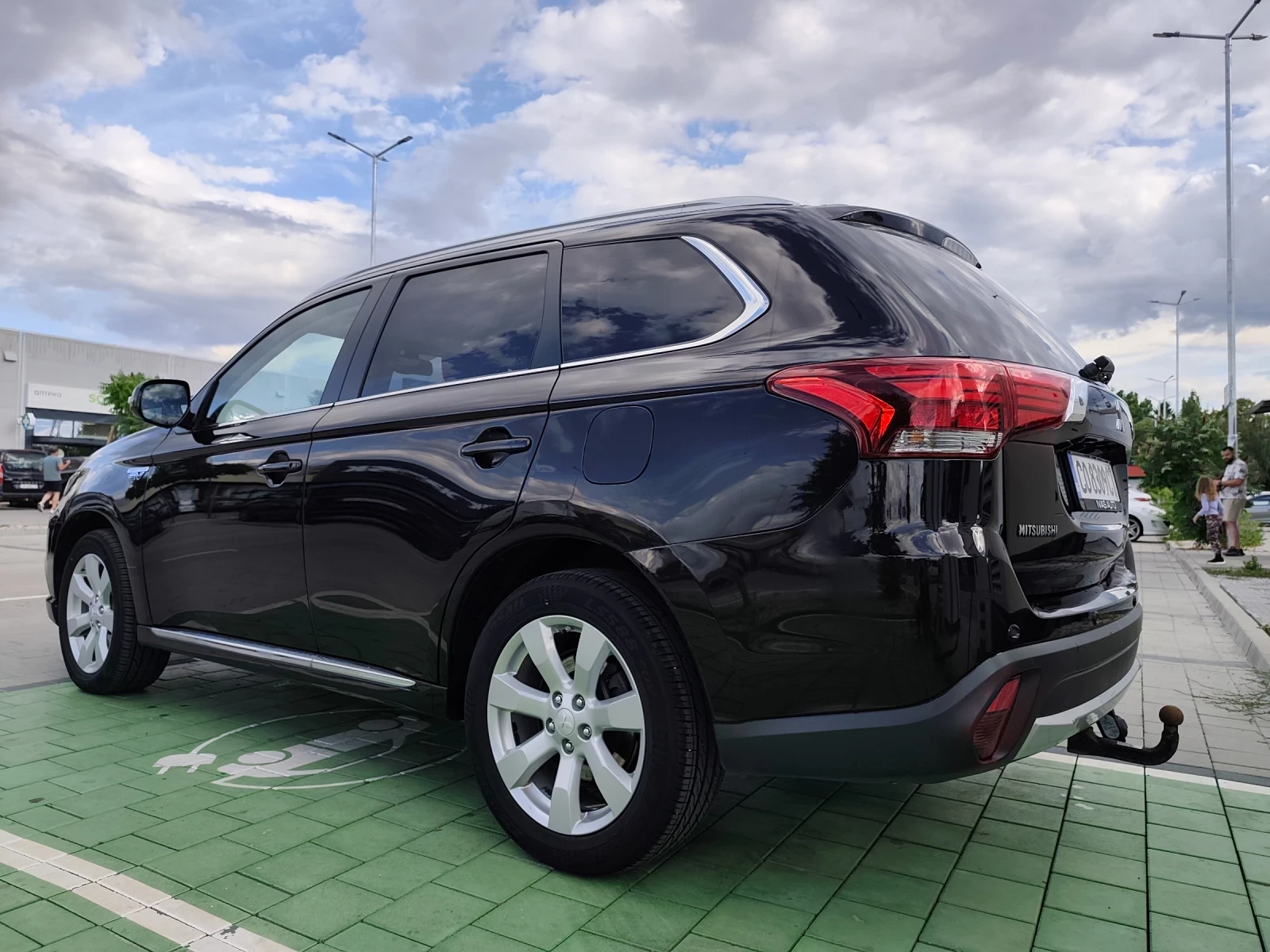 Mitsubishi Outlander Phev, снимка 6 - Автомобили и джипове - 55269374