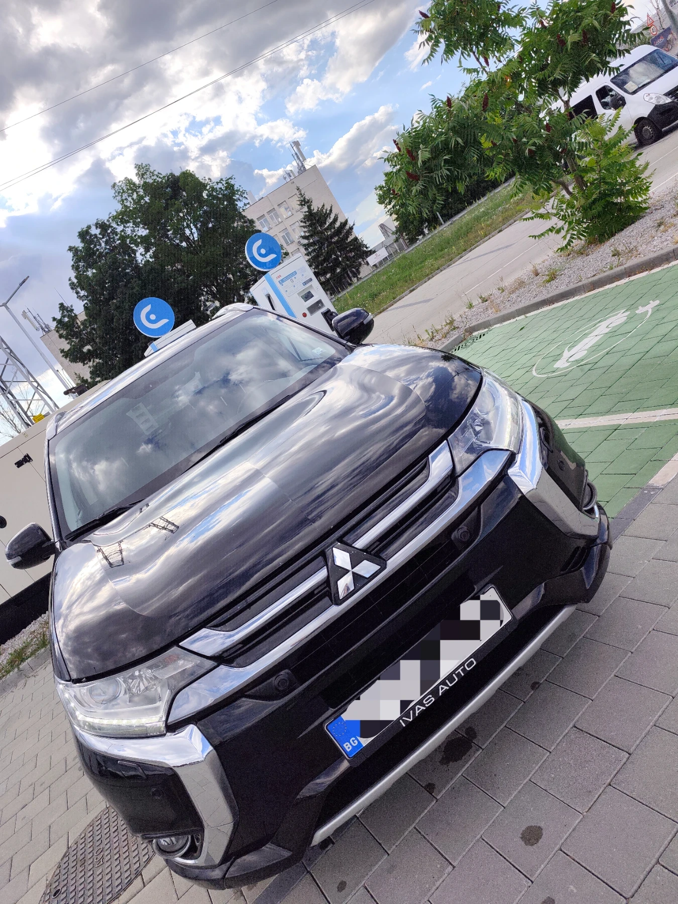 Mitsubishi Outlander Phev, снимка 3 - Автомобили и джипове - 55269374