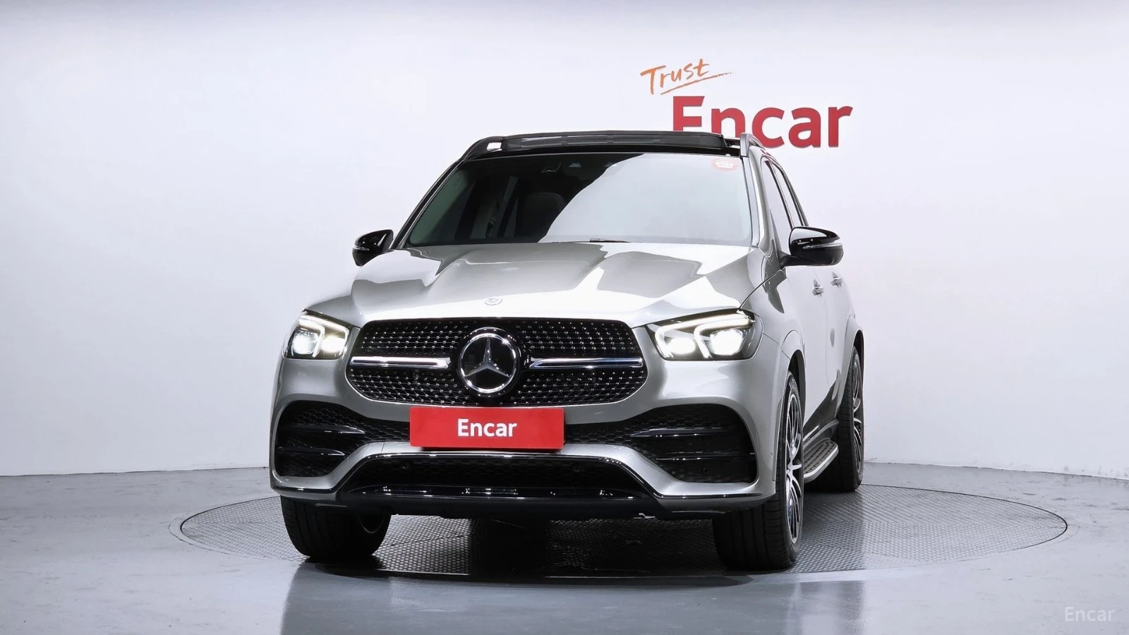 Mercedes-Benz GLE 450 4MATIC* HUD* 360* КОЖА* ОБДУХВ* ПАНО* НАВИ, снимка 3 - Автомобили и джипове - 55445791