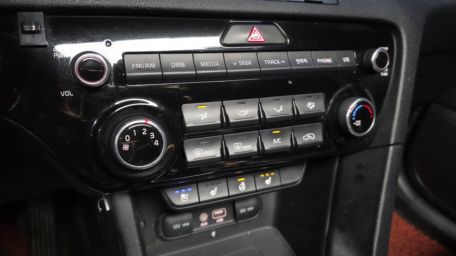 Kia Sportage 2.0CRDI /4x4/ ОЧАКВАН ВНОС !!!, снимка 14 - Автомобили и джипове - 55802650