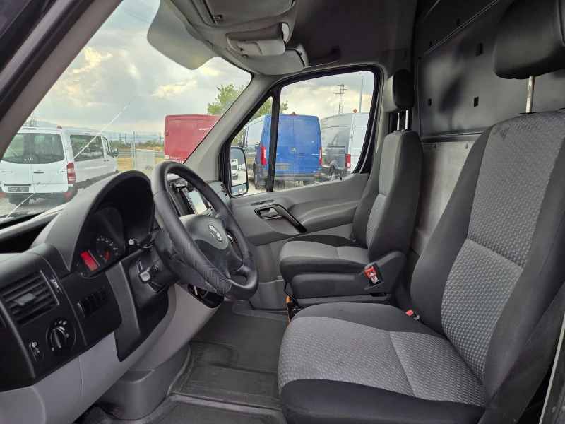 VW Crafter 2.0 TDI, Клима, Макси база, снимка 9 - Бусове и автобуси - 51183628