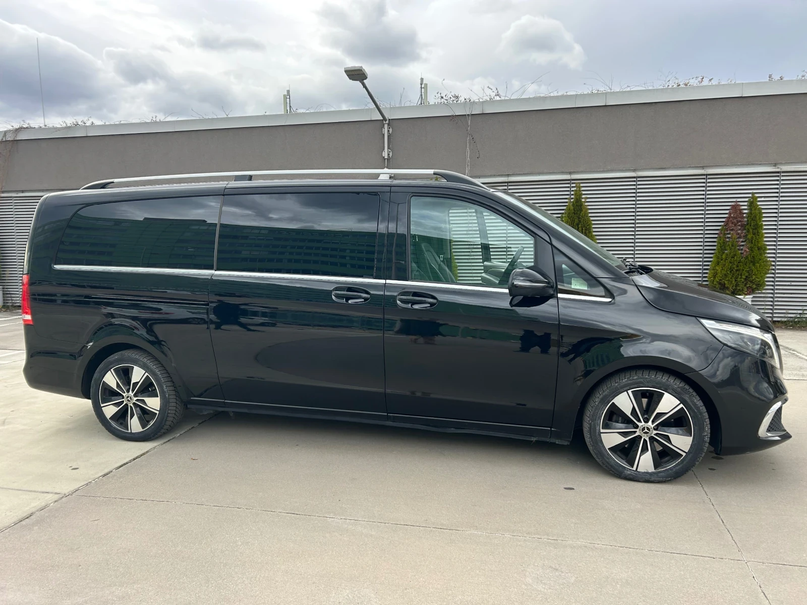 Mercedes-Benz V 250 Extralong Avangard - изображение 4