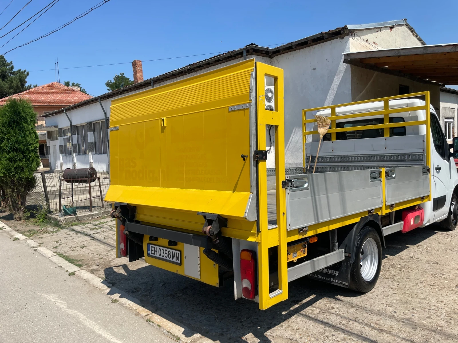 Renault Master Kat B! Топ състояние клима падащ борд 1т !!, снимка 10 - Бусове и автобуси - 55660618