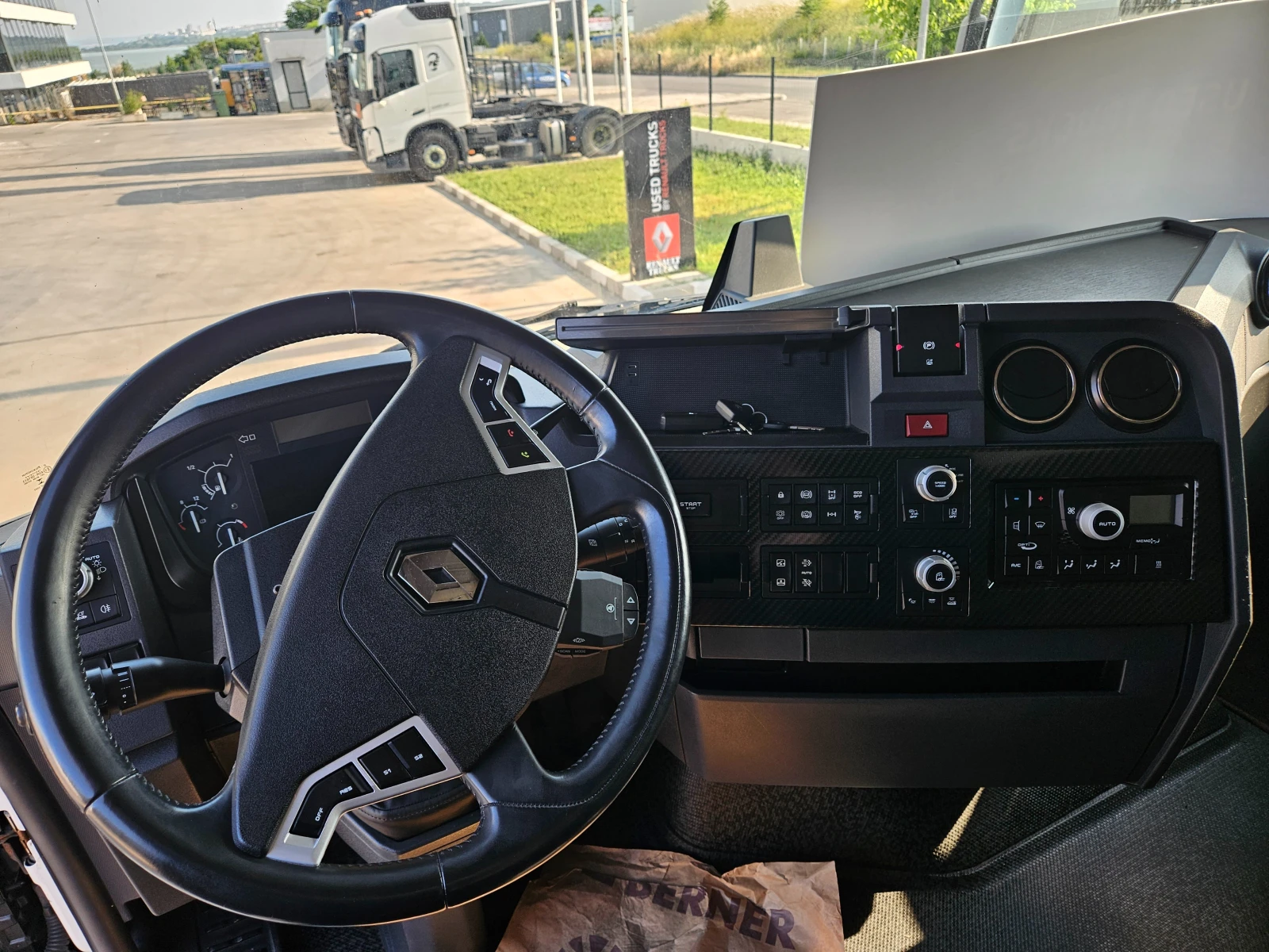 Renault T 520 - изображение 5