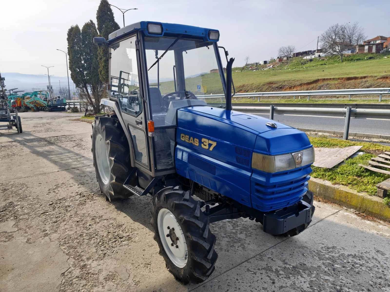Трактор Kubota 37 к.с. климатик - изображение 8