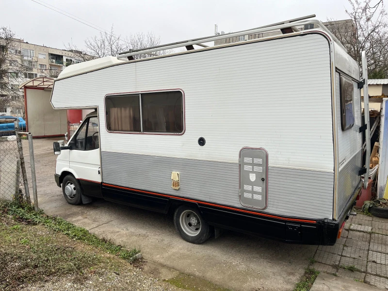 Кемпер Laika Ford Transit, снимка 3 - Каравани и кемпери - 47025685