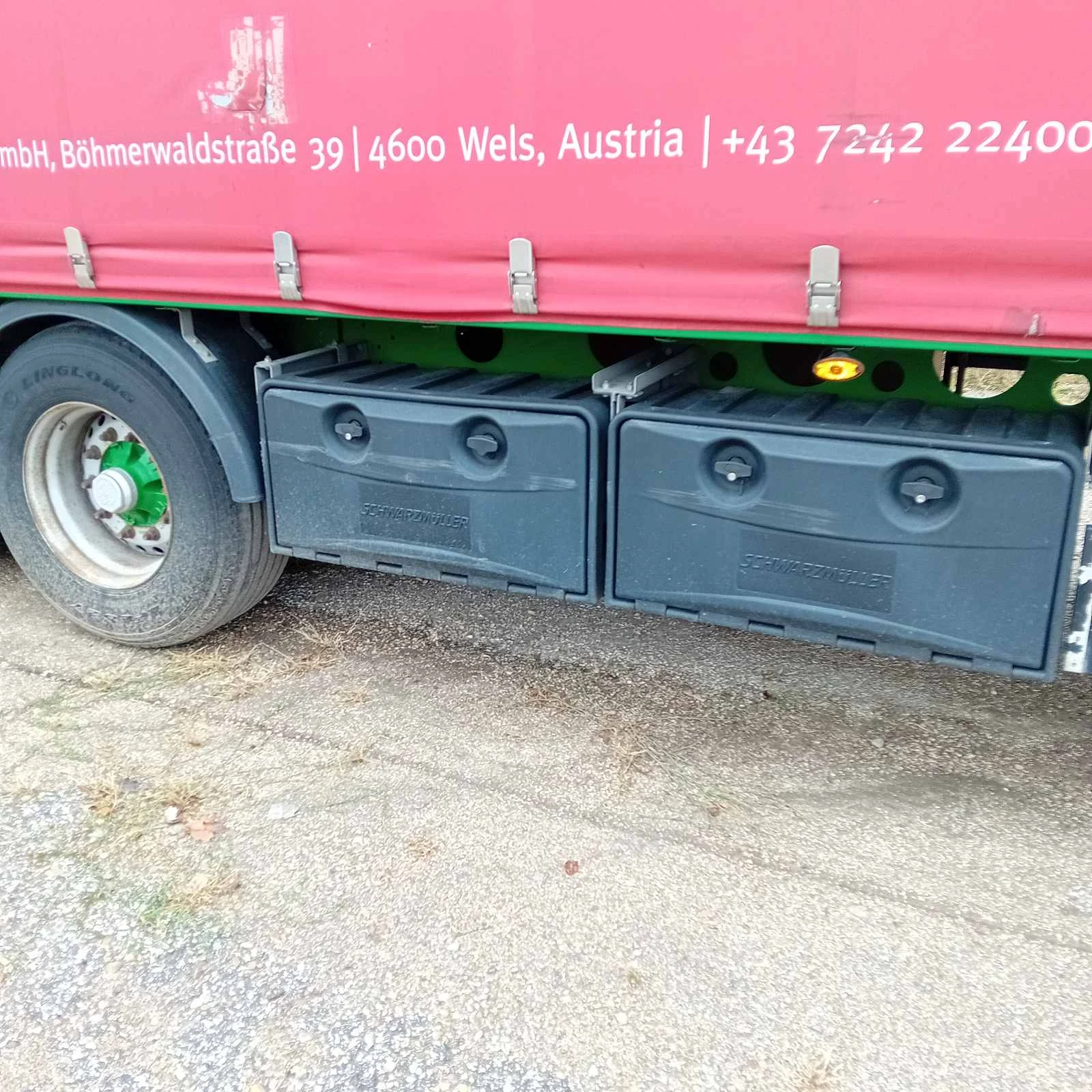  Schwarzmuller J  | Mobile.bg   4