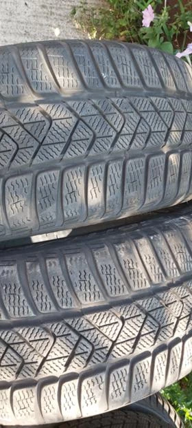 Гуми Зимни 245/40R19, снимка 3